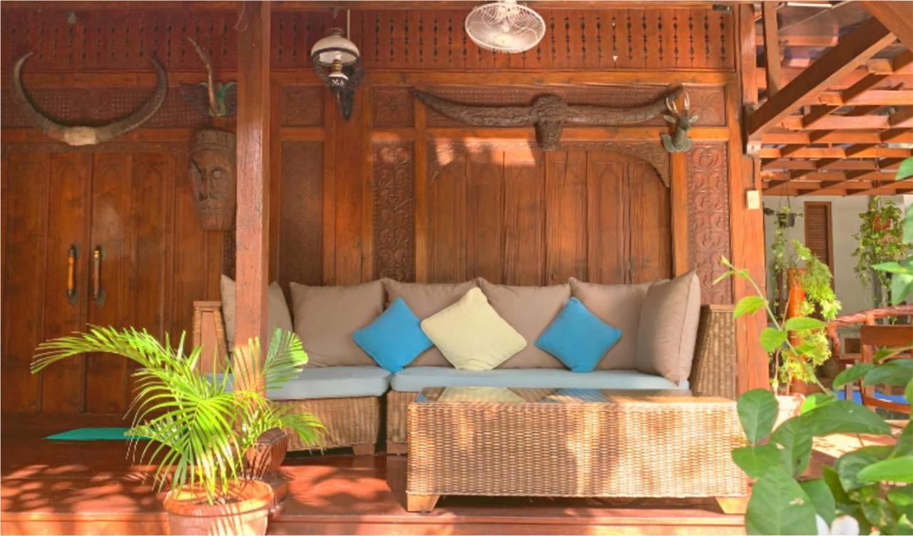 Villa Naga Maya Legian Exteriör bild