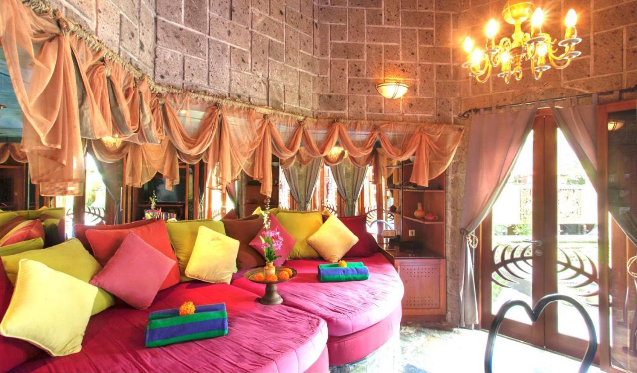 Villa Naga Maya Legian Exteriör bild
